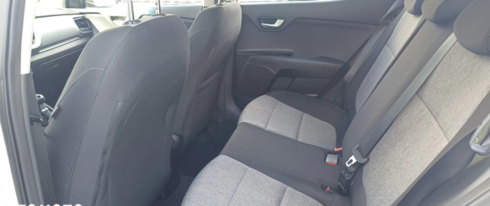 Kia Stonic cena 55000 przebieg: 87000, rok produkcji 2018 z Kałuszyn małe 106